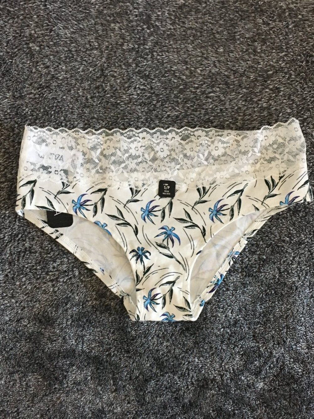 NWT La Senza hipster patterned panties